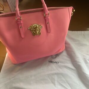 Meet your Posher, Katherine